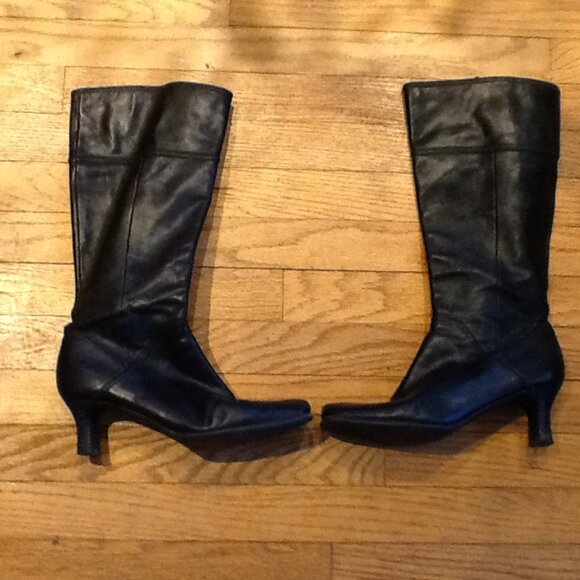 Kenneth Cole Reaction Kitten Heel Boots - Picture 1 of 7